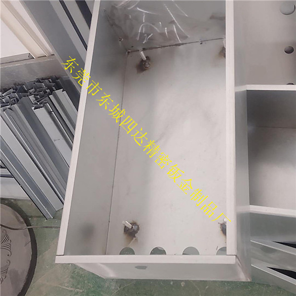 鈑金加工光纖激光切割機(jī)廠家