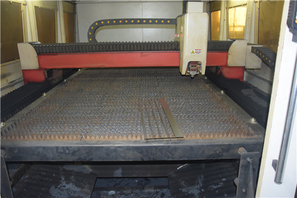 工作桌鈑金加工廠家激光機(jī)